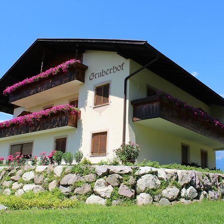 Gruberhof Bed & Breakfast Postal / Burgstall Dış mekan fotoğraf