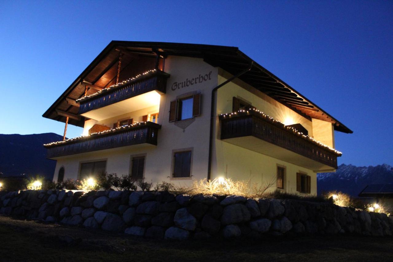 Gruberhof Bed & Breakfast Postal / Burgstall Dış mekan fotoğraf