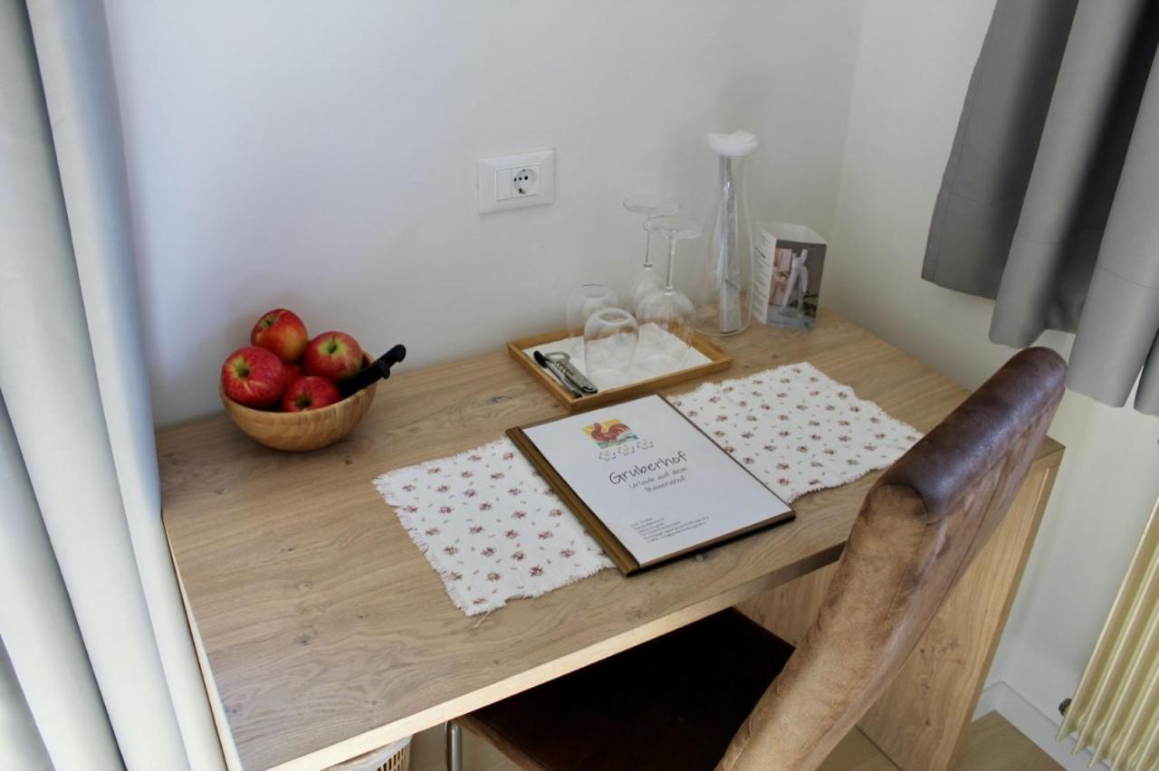 Gruberhof Bed & Breakfast Postal / Burgstall Dış mekan fotoğraf